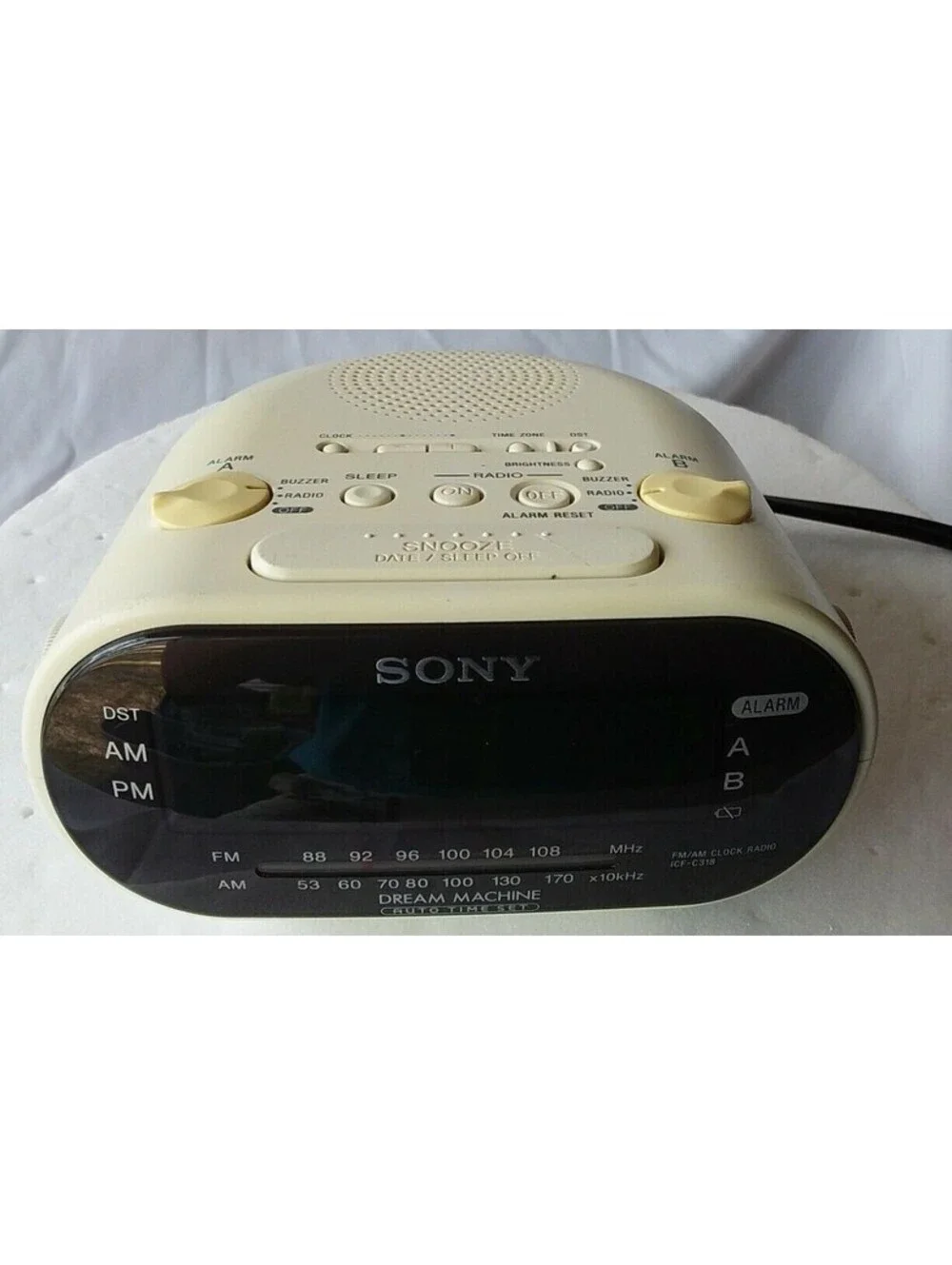 Sony ICF-C318 Dream Machine Dual Alarm Clock Radio AM/FM LED Display Tested